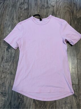 lululemon athletica Men's Crew Tee in Pale Pink